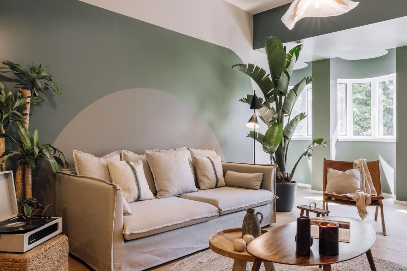 Banyak - 2 Bedrooms And Parking In Arroios Apartment *