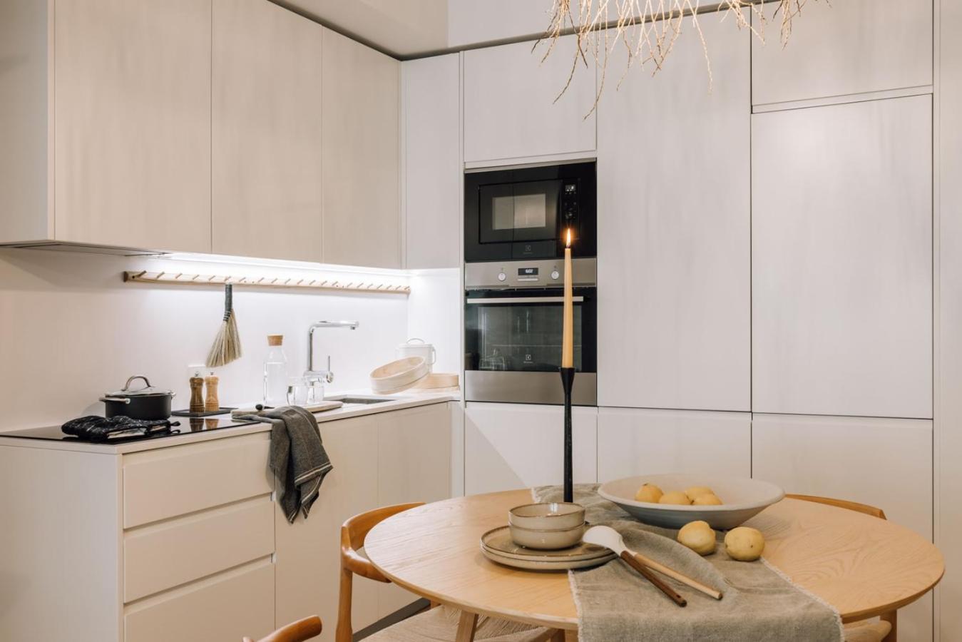 Apartment Banyak - 2 Bedrooms And Parking In Arroios *